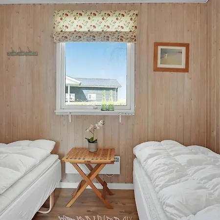 3 Bedroom Beautiful In Juelsminde Sonderby (Midtjylland)