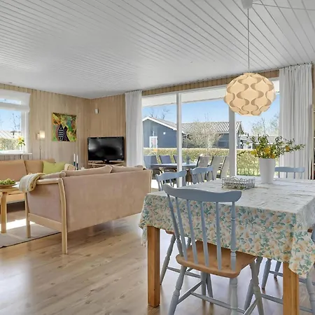 בית נופש 3 Bedroom Beautiful In Juelsminde *