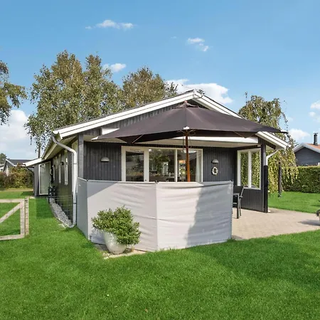 Дом отдыха 3 Bedroom Beautiful In Juelsminde