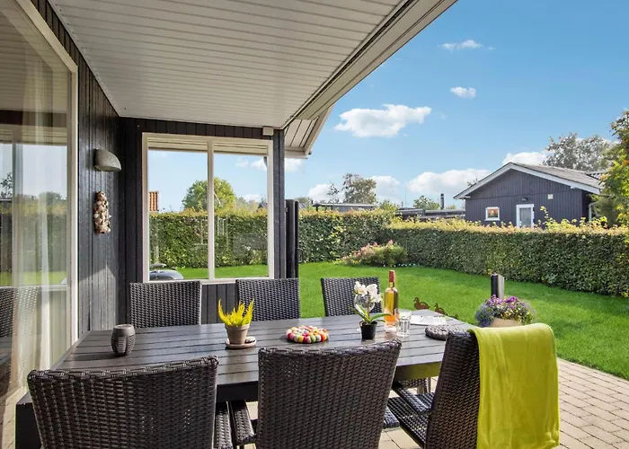 3 Bedroom Beautiful In Juelsminde * Sonderby (Midtjylland)