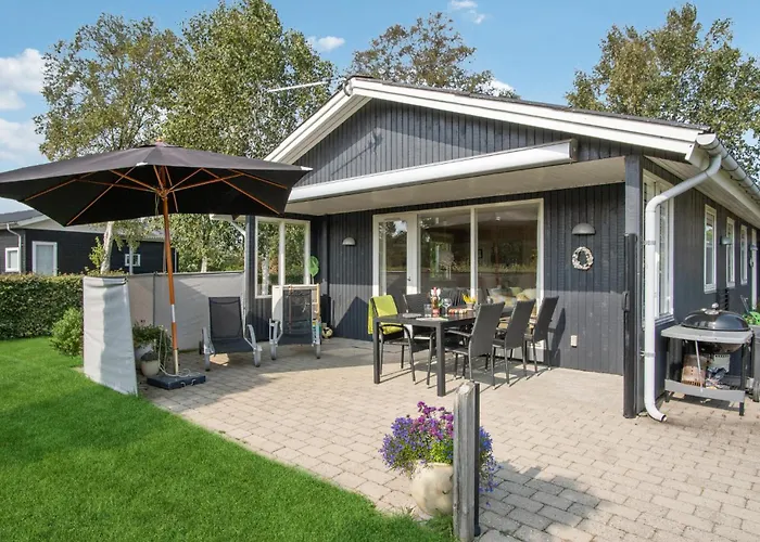 Ferienhaus 3 Bedroom Beautiful In Juelsminde *